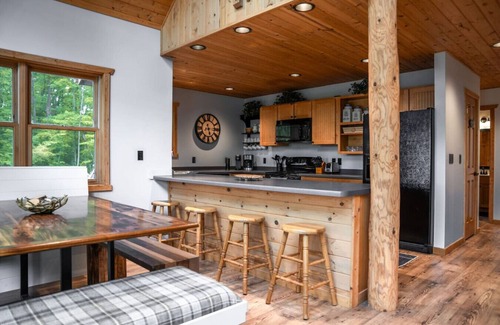 Birchwood Cabin | Nick Lake Lodge at Schliesmann Estates