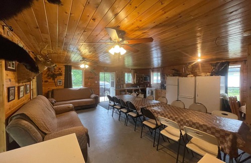 Madawaska Cottage | Nick's Retreat - Madawaska, Ontario, Canada