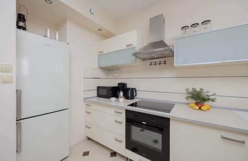 Ochota Apartment | Niemcewicza 26 | Air-Conditioned Apartment