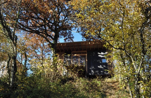 Manzat Cabin | Night Facing the Volcanoes