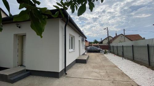 Vecses Apartment | Night & Flight Airport Apartman