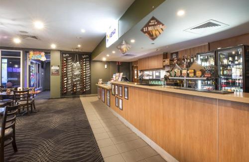 Garbutt Hotel | Nightcap at Dalrymple Hotel