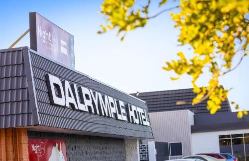 Garbutt Hotel | Nightcap at Dalrymple Hotel