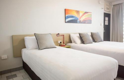 Emerald Hotel | Nightcap at Emerald Star Hotel