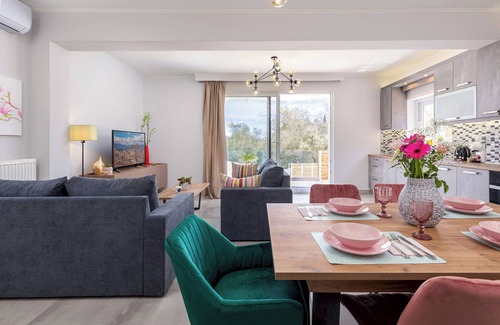 Gazatika House | Nightingale Luxury Suites★Agis suite★private pool