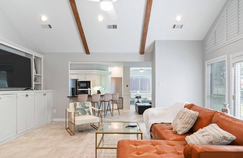 Sachse Villa | Nikolas Villa