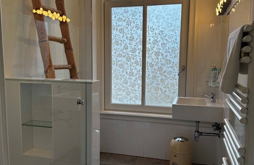 Oude Pijp Bed & Breakfast | Nine(T)Teen B&B