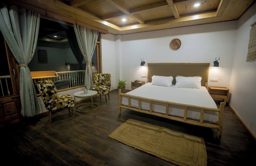 New Manali House | NinYanWays Boutique Stay
