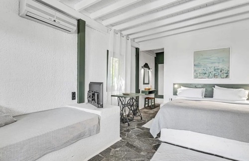 Gythio House | Niriides Villas