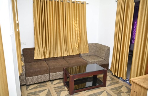 Aluva Hotel | NIRUPAMA HOTEL ALUVA