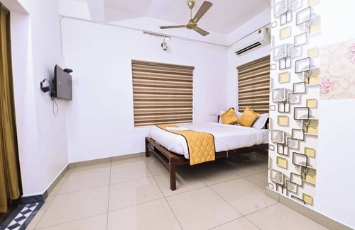 Aluva Hotel | NIRUPAMA HOTEL ALUVA