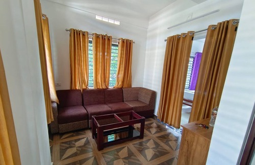 Aluva Hotel | NIRUPAMA HOTEL ALUVA