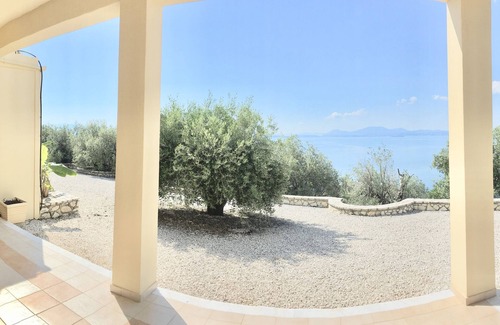 Barbati Villa | Nissaki, Corfu stunning sea and mountain views in peaceful setting 😊 ❤️😊n