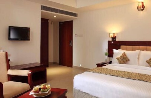 Thrippunithura Hotel | NM Royale County