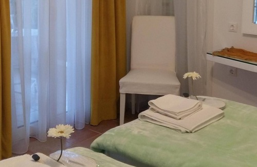 Spata-Artemida Bed & Breakfast | NN luxury room near the Athens Airport