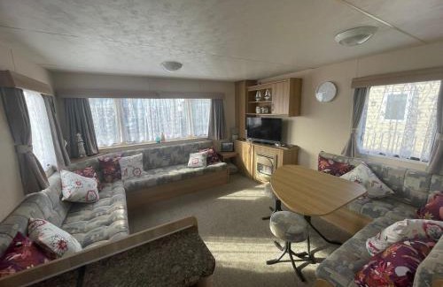 Towyn Resort | No. 1 Family Caravan at Golden Gate Holiday Centre, Sleeps 6