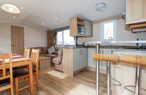 White Cross Cottage | NO.15 MAPLE FOREST, family friendly in White Cross Near Newquay