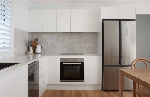 Nelson Bay House | No 2 Luana - holiday townhouse