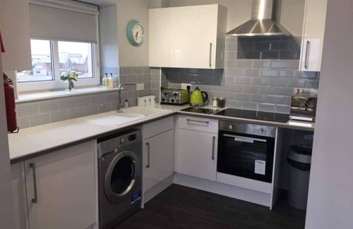 Ayr Apartment | No. 27 Ayr Beach - Coorie Doon