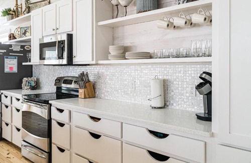 Sand Point House | No Agenda Hacienda