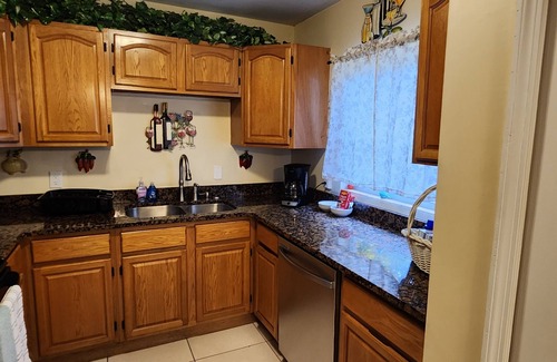 Lake Mary House | No Cleaning Fee! Florida Themed 4br Home for up to 8