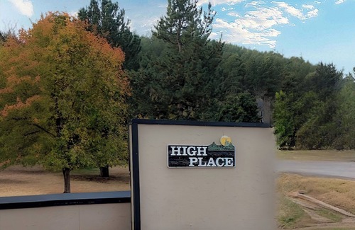 Colonial Pine Hills Condo | NO CLEANING FEES ALL NOVEMBER. LOW LOW RATES.