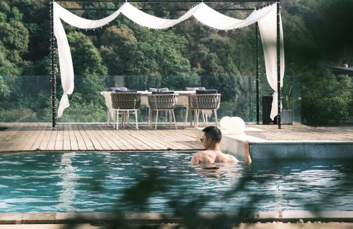 Guandu House | No Flowers Boutique Hostel