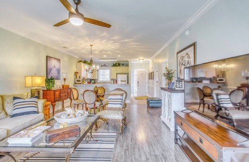 Central Myrtle Beach Condo | 'No Rush Fore' Condo Near Beaches & Golfing!