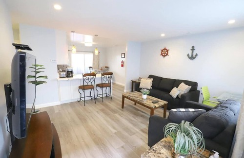Capistrano Beach House | No Stairs! Walk 2 Ocean, FastWiFi, PoolTable, Magnolia Perch!