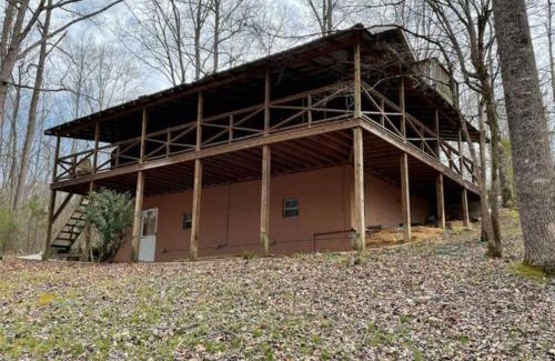 Byrdstown Ski Chalet | No Wake Zone