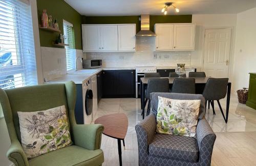 Moville Apartment | No2 at Rosebank Apartments
