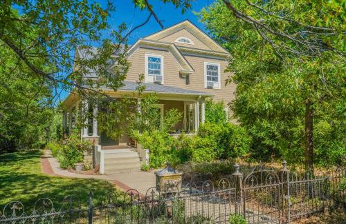 Old North End House | Noble Manor Near Top Spots Hot Tub BBQ