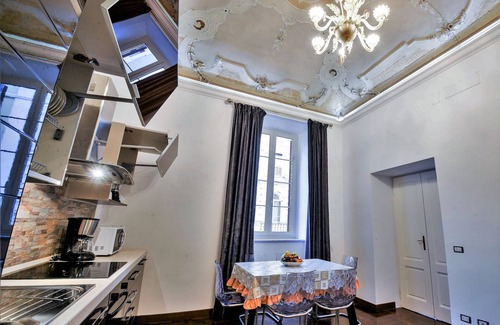 Rione XVIII Castro Pretorio Apartment | ☆ Noble Suite ☆