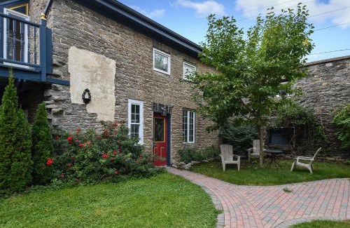 Brockville Hotel | Noble Waterfront Suites