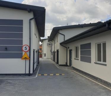 Brzeziny House | Nocleg Greys