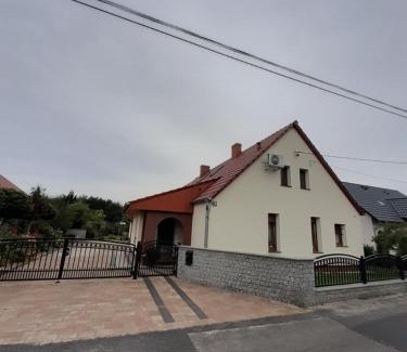 Dobrzen Wielki Apartment | Noclegi Dobrzeń Wielki