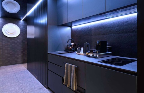 Daylesford House | Noir Summary: Discove