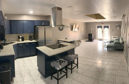 Read Boulevard East House | NOLA Townhouse NewOrleans, NOLA Townhouse
