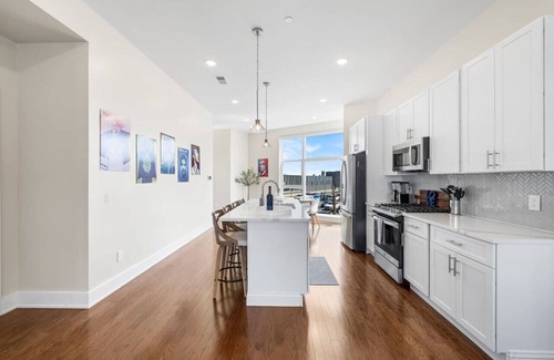 Northern Liberties Apartment | NoLibs GEM - 3 BDRM w Roof Deck