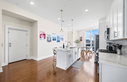 Northern Liberties Apartment | NoLibs GEM - 3 BDRM w Roof Deck