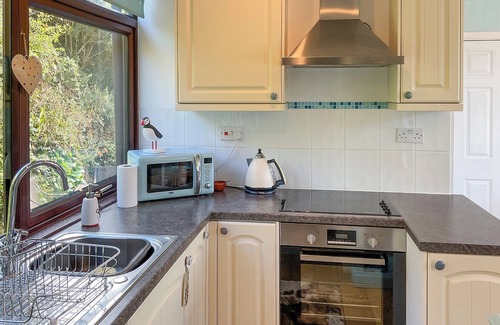 Nolton Cottage | Nolton Haven - Giddy Puffin