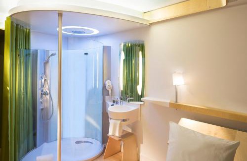 Sainte Marie - Saint Leon Hotel | Nomad Hotel le Havre Centre Gare