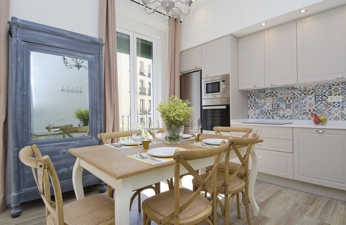 Embajadores Apartment | NoMad Rastro II apartment in Madrid