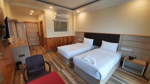 Bhagsu Nag Hotel | Nomadic Inn