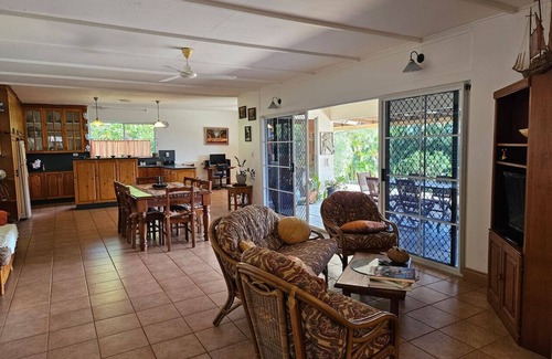 Cooktown House | Non's Home on Grassy Hill