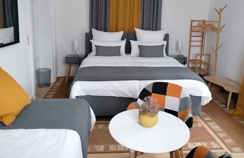 Blasewitz Apartment | Non-smoking balcony room for 3 people