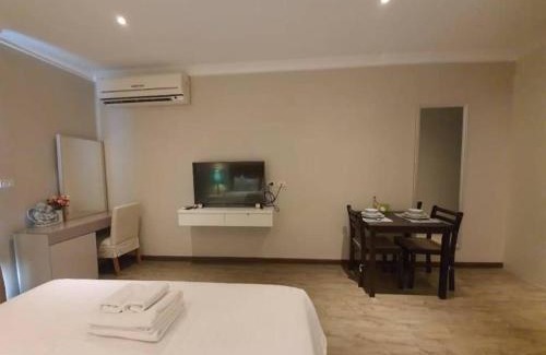 Khao Takiab Apartment | None