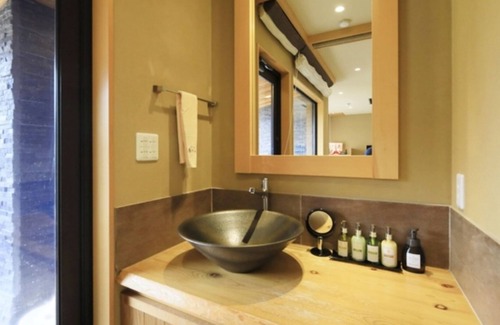 Yudanaka Shibu Onsen Hotel | Nonsmoking Japanesestyle room with openair bath Issanoma River view | Room only /Shimotakaigun Nagano