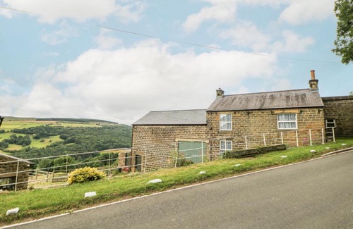 Hoylandswaine House | Nook Farm Holiday Cottage