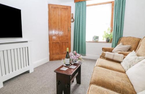Hoylandswaine House | Nook Farm Holiday Cottage